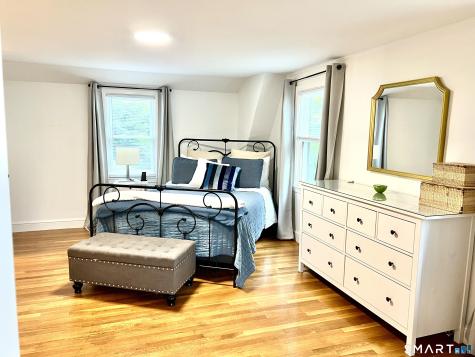 530 Bloomfield Avenue Bloomfield CT 06002
