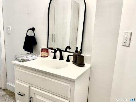 530 Bloomfield Avenue Bloomfield CT 06002