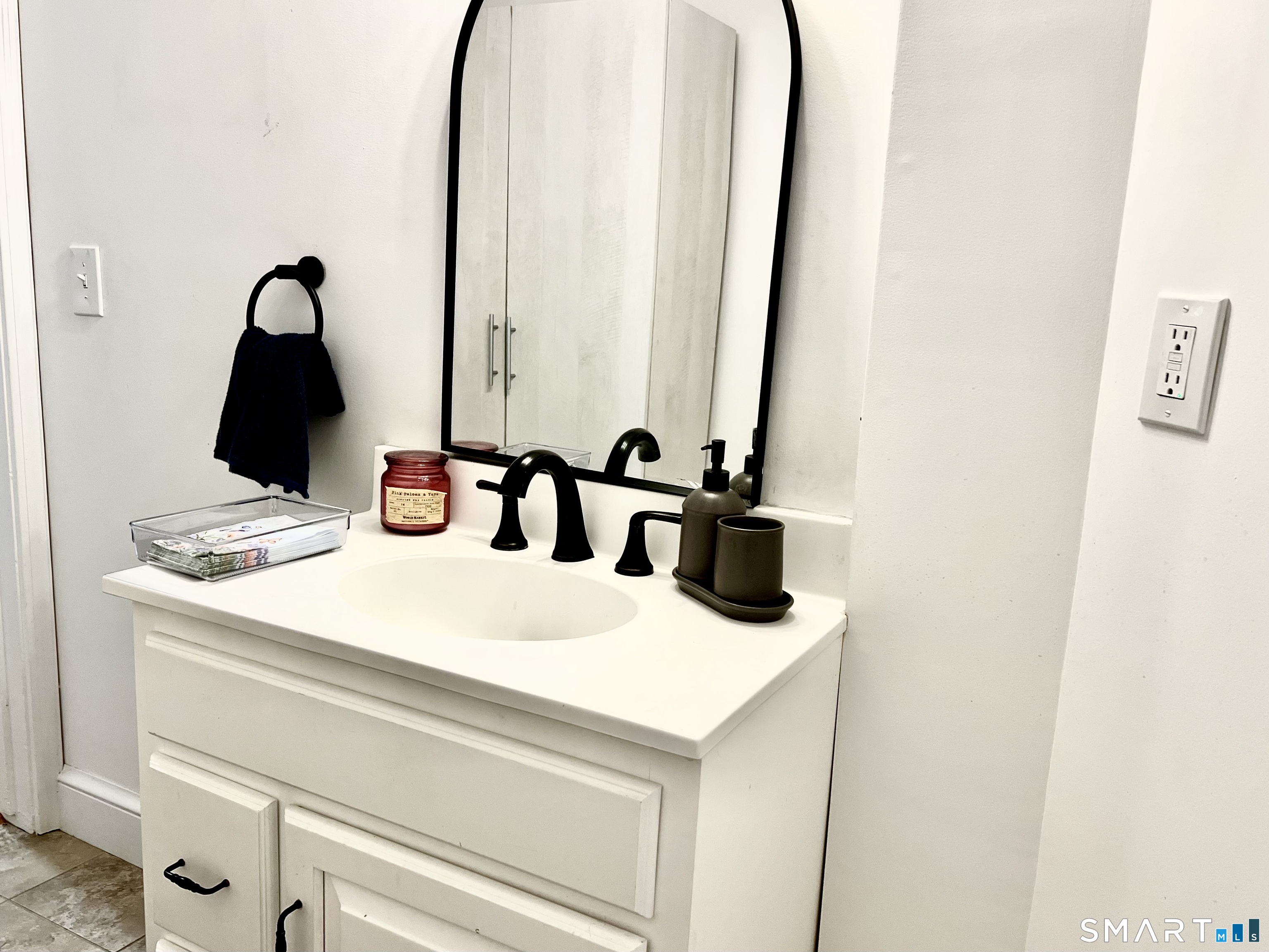 530 Bloomfield Avenue Bloomfield CT 06002