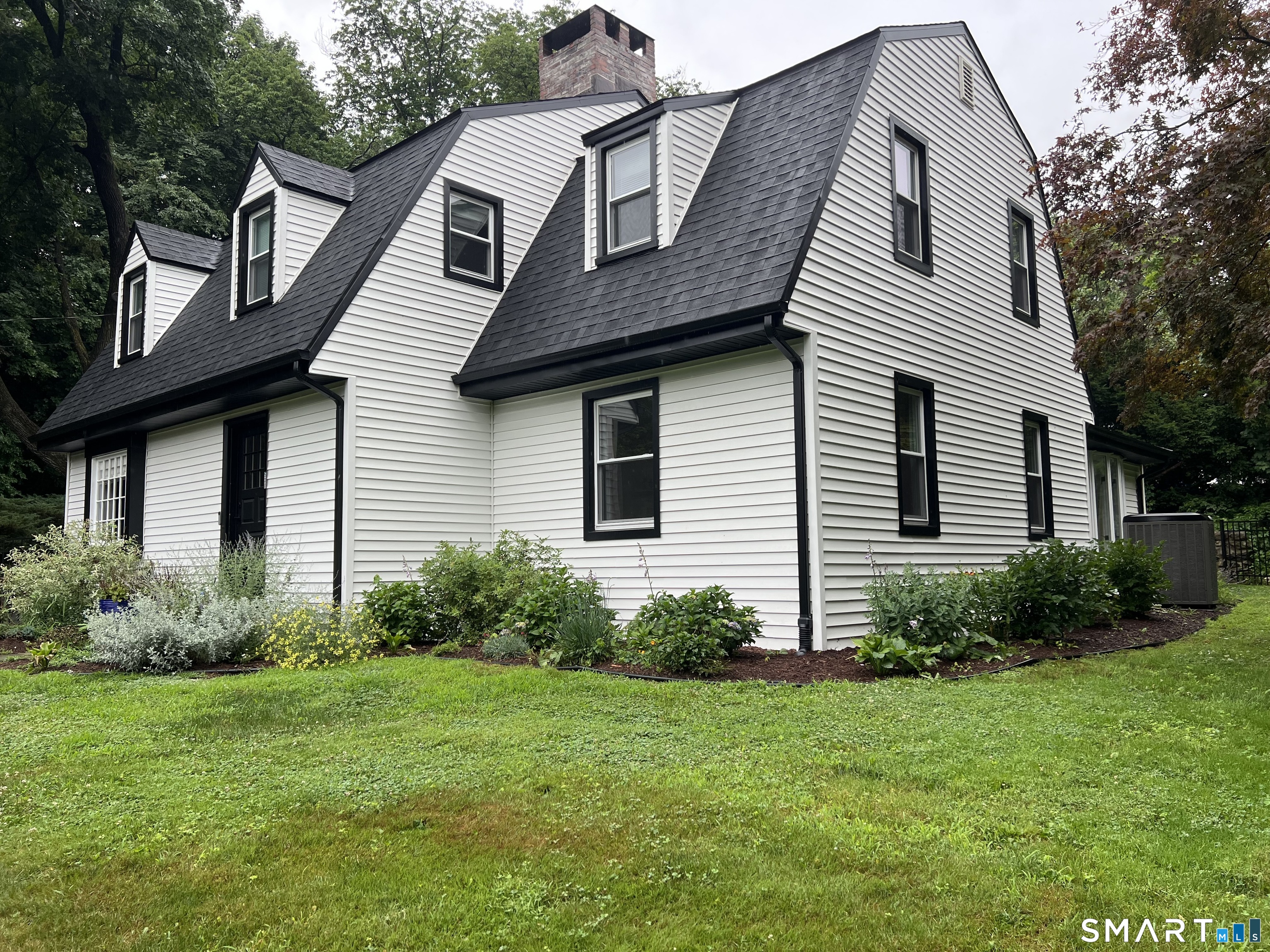 530 Bloomfield Avenue Bloomfield CT 06002