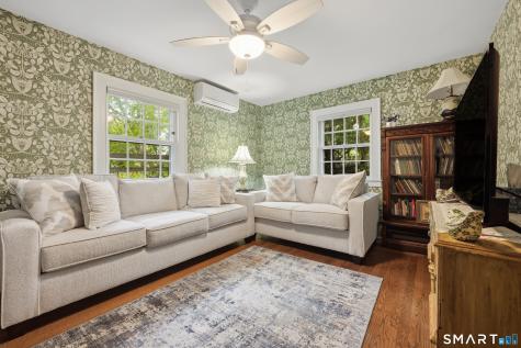 95 Hemlock Road New Haven CT 06513