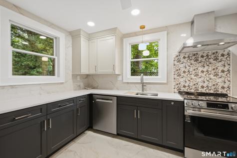 95 Hemlock Road New Haven CT 06513