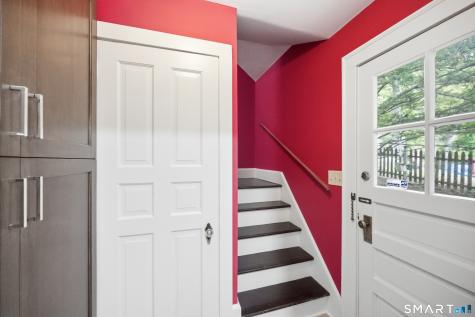 95 Hemlock Road New Haven CT 06513