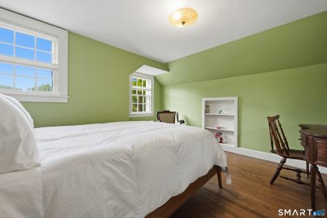 95 Hemlock Road New Haven CT 06513