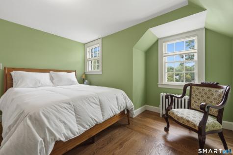 95 Hemlock Road New Haven CT 06513
