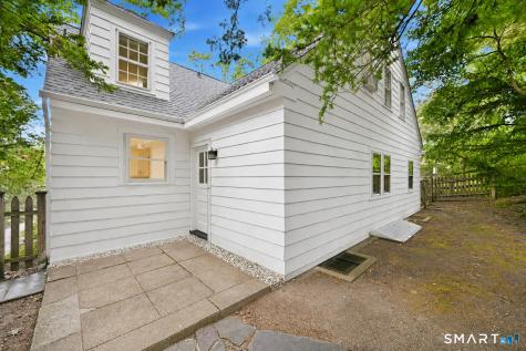 95 Hemlock Road New Haven CT 06513