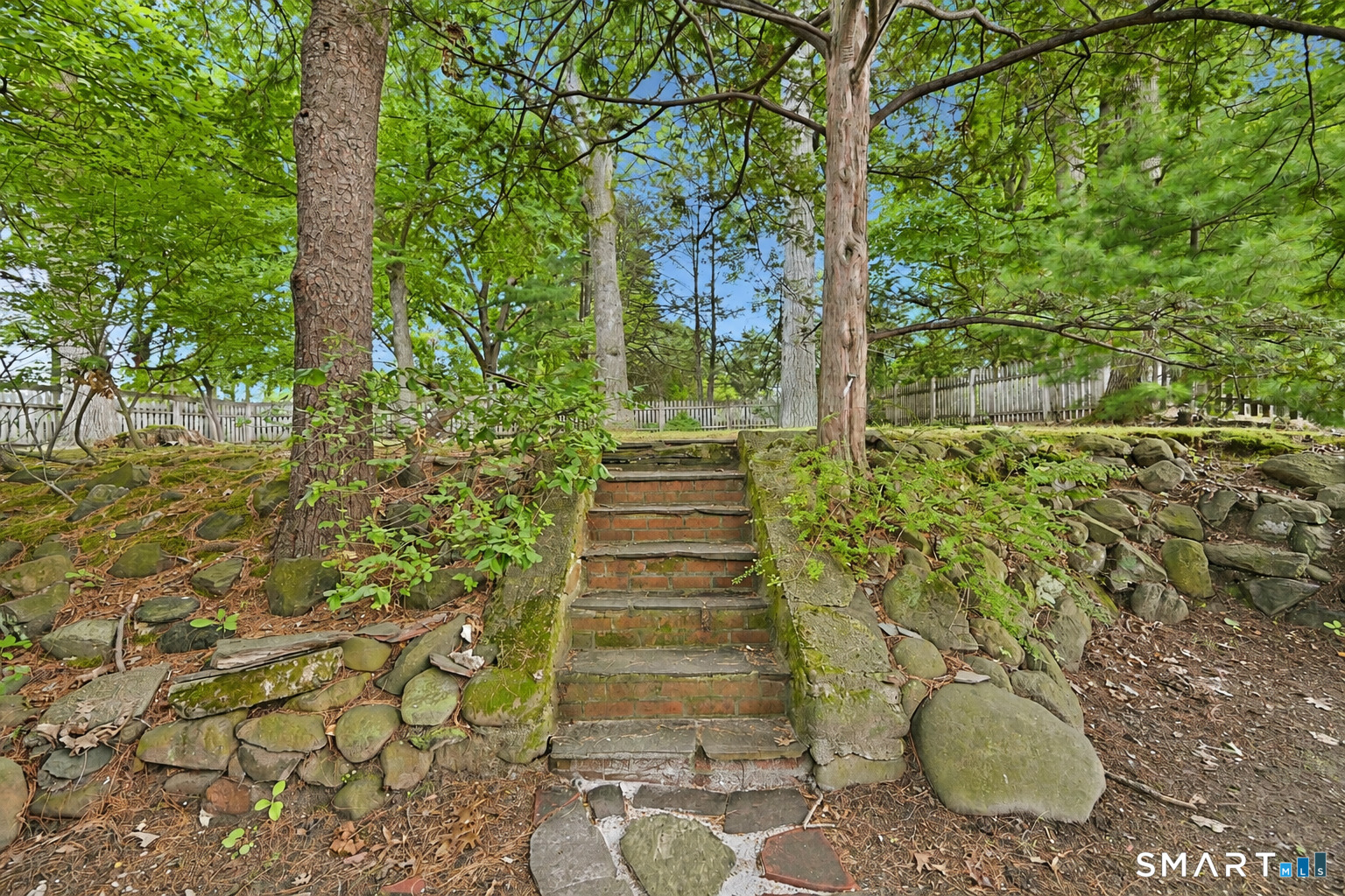95 Hemlock Road New Haven CT 06513