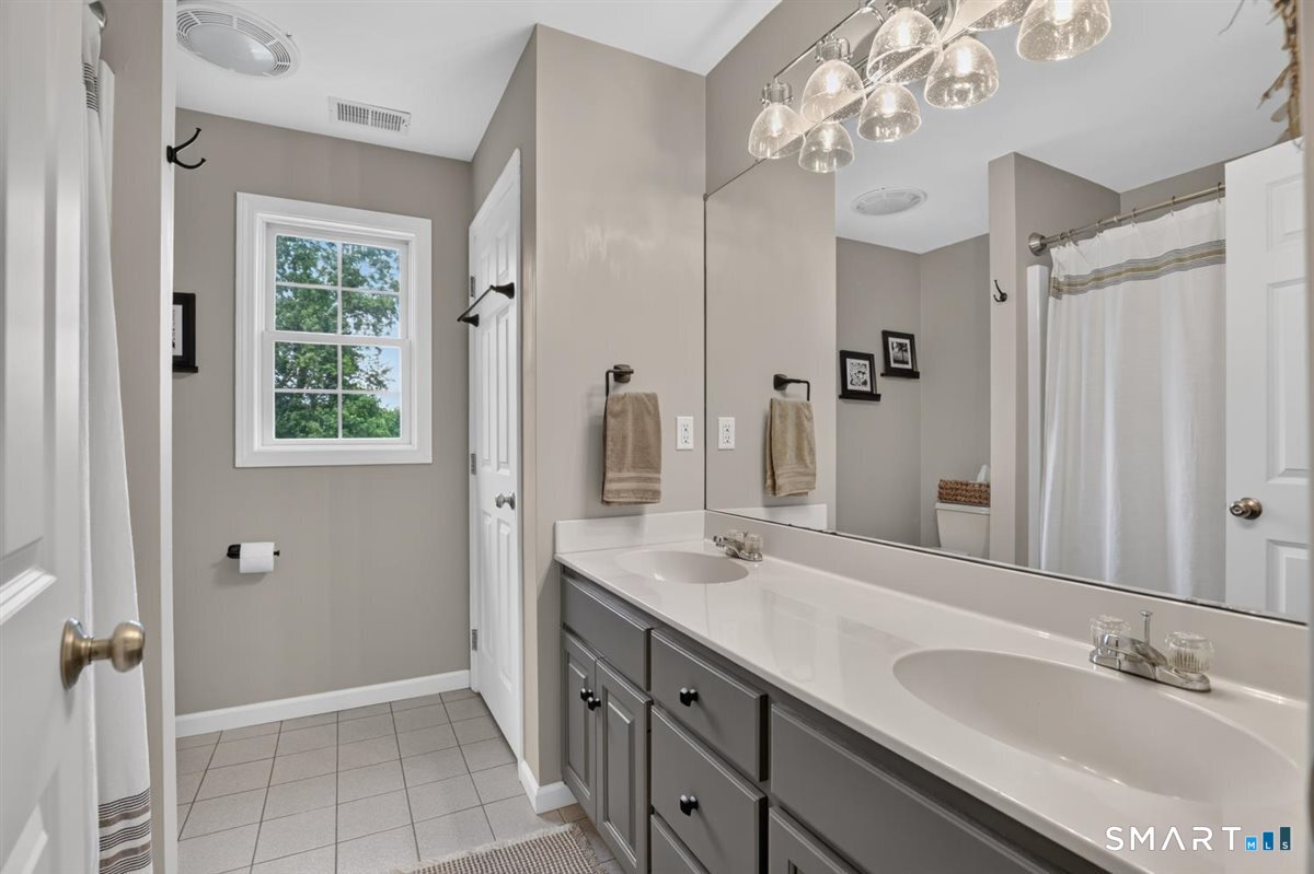 17 Knoll Lane Rocky Hill CT 06067