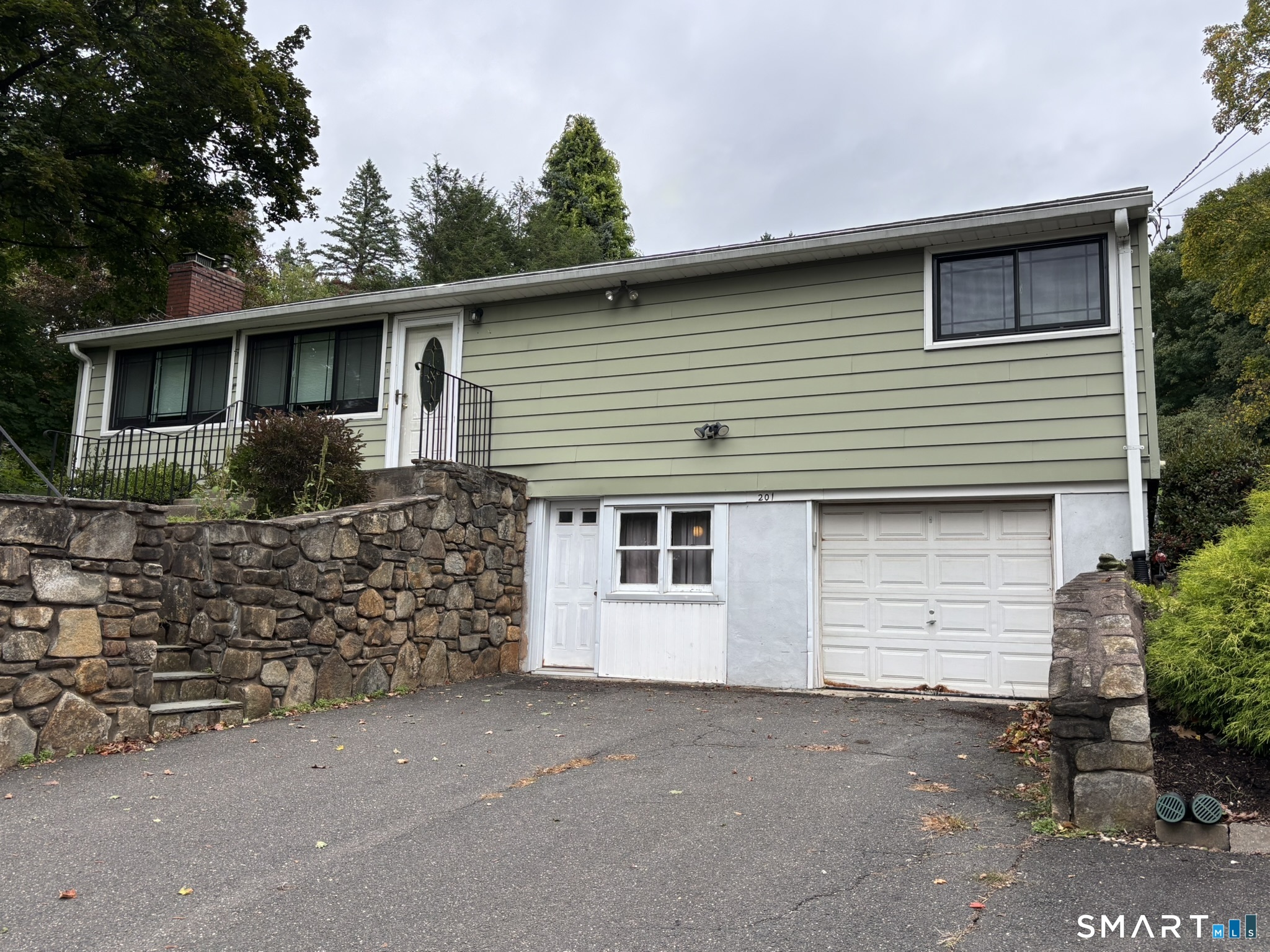 201 West Road Ellington CT 06029