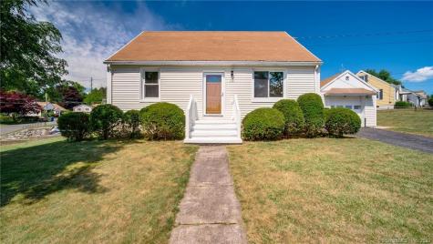 218 Anna Avenue Waterbury CT 06708
