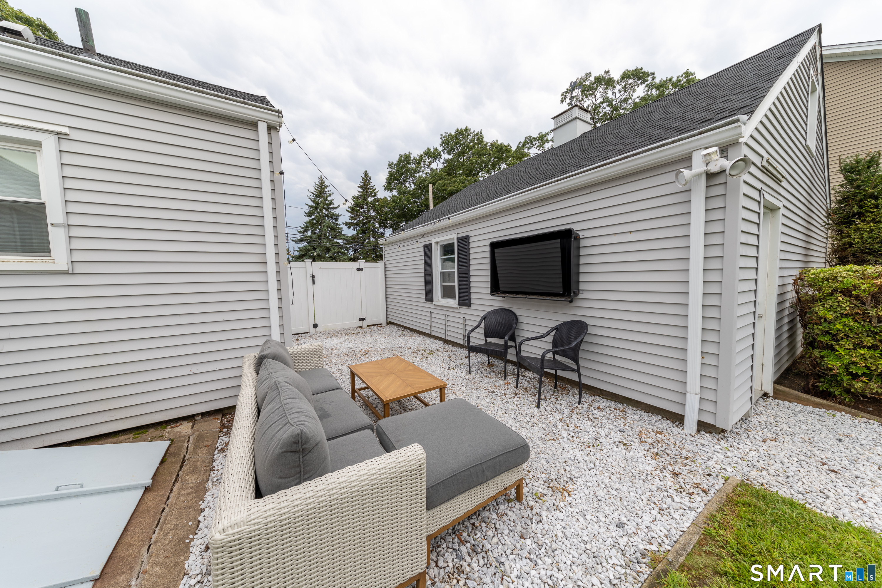 6 Liberty Street Milford CT 06460