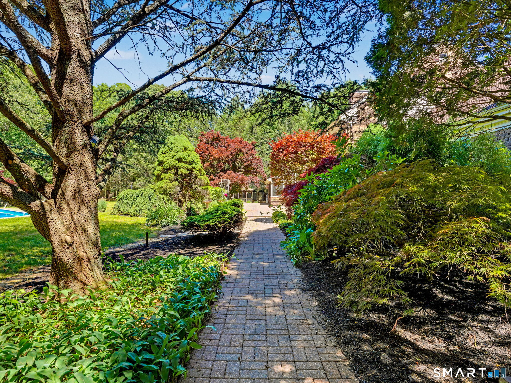 45 Stones Throw Road Easton CT 06612