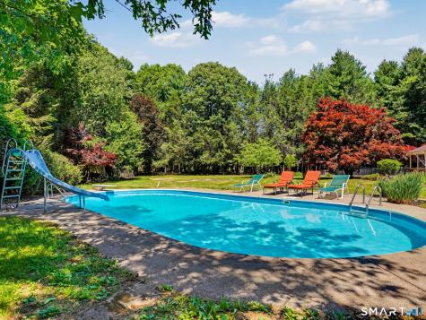 45 Stones Throw Road Easton CT 06612