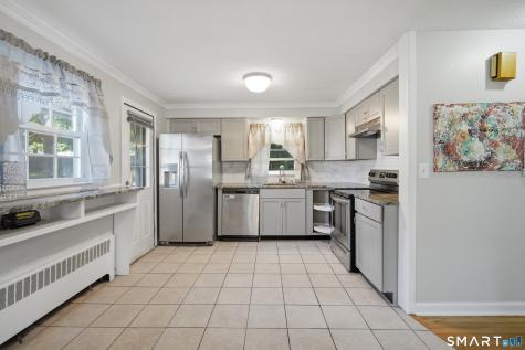 14 Barry Road Manchester CT 06042