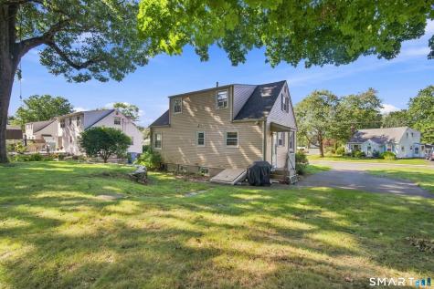 14 Barry Road Manchester CT 06042
