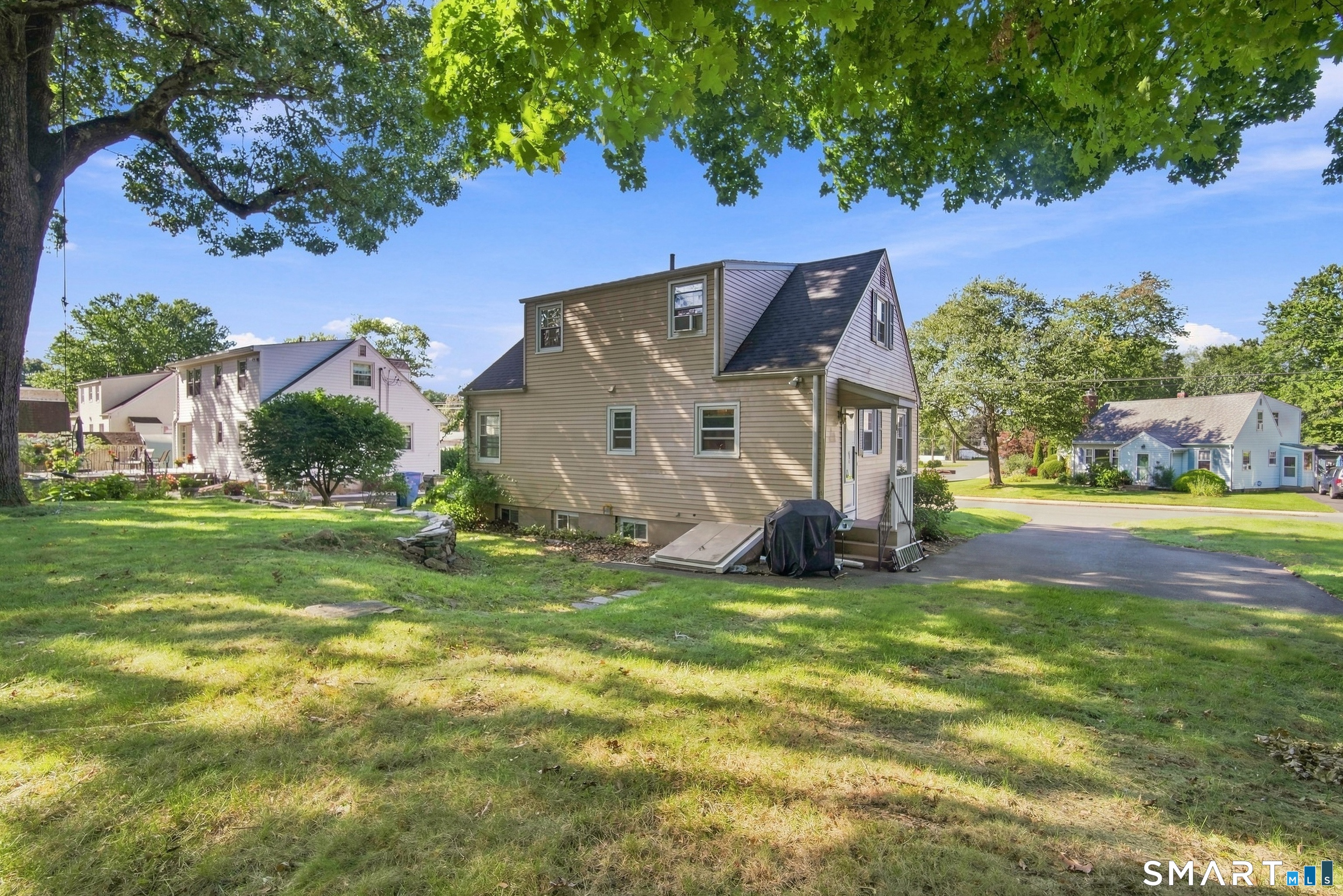 14 Barry Road Manchester CT 06042