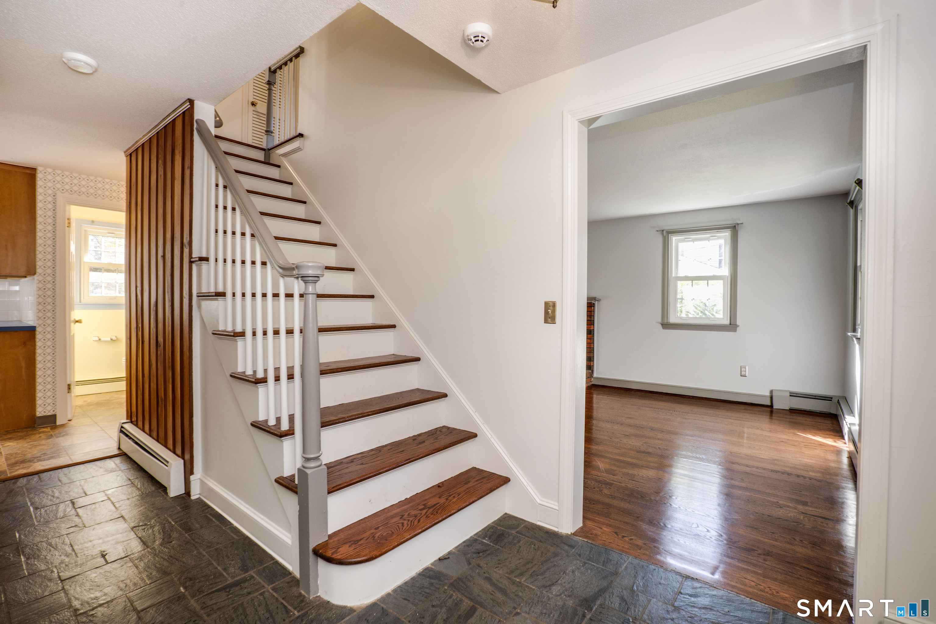 236 Scott Drive Manchester CT 06042