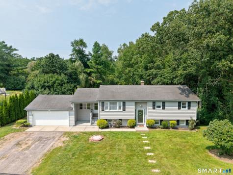 398 Moosup Pond Road Plainfield CT 06354