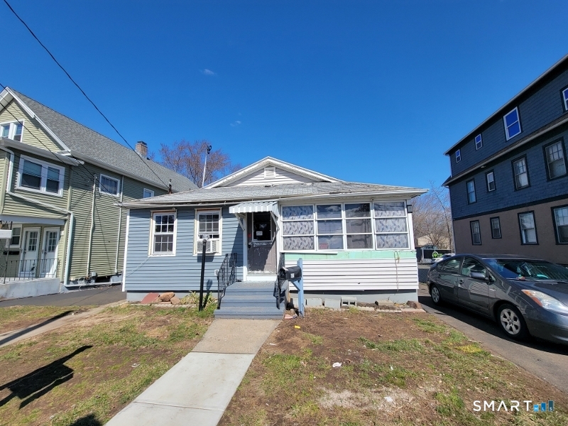 611 Main Street East Haven CT 06512