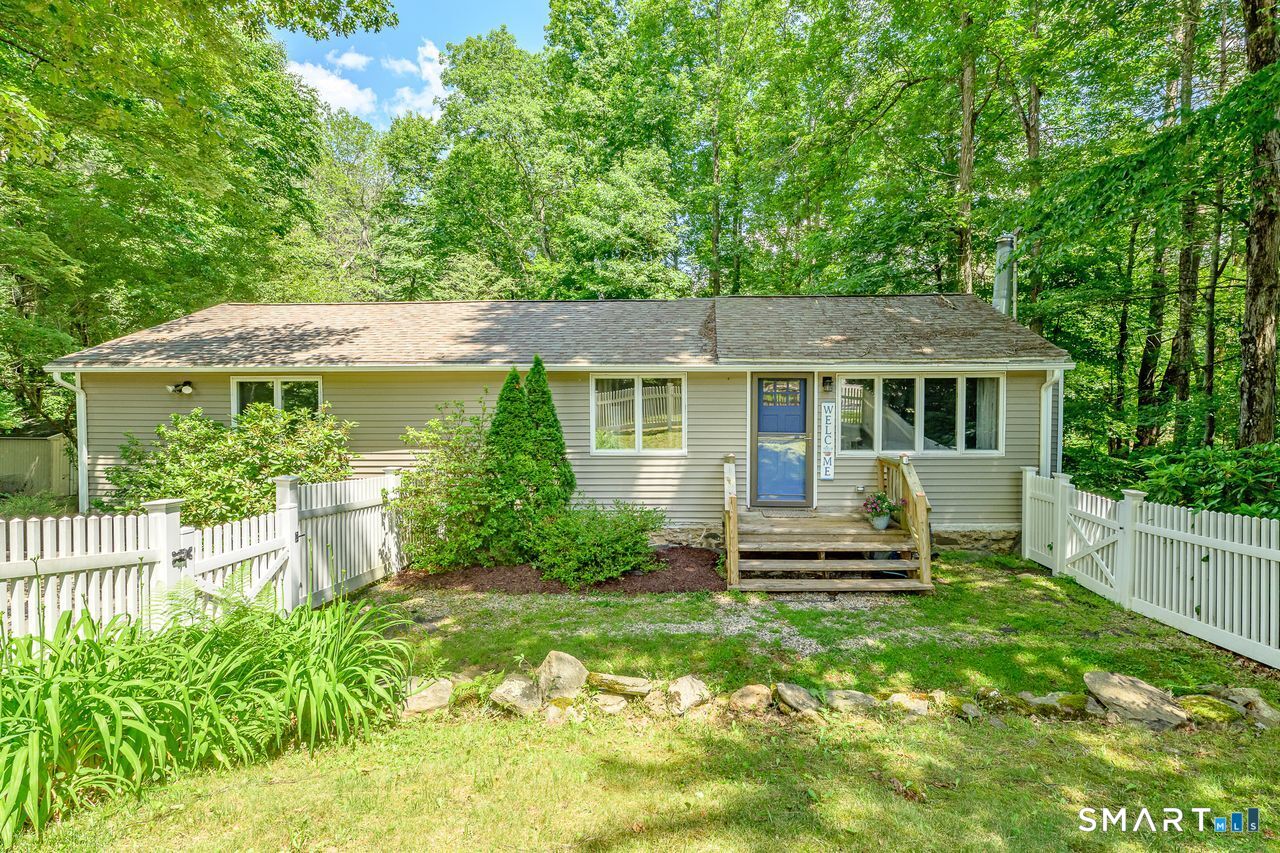 2 Walnut Road Woodstock CT 06281
