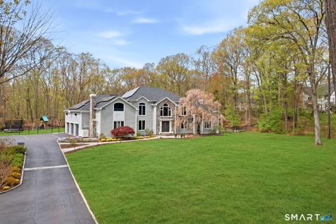 63 Coventry Lane Trumbull CT 06611