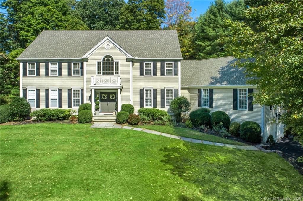 24 Twin Pond Lane New Canaan CT 06840
