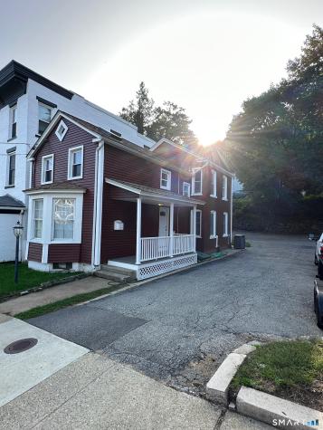 122 Broadway Norwich CT 06360