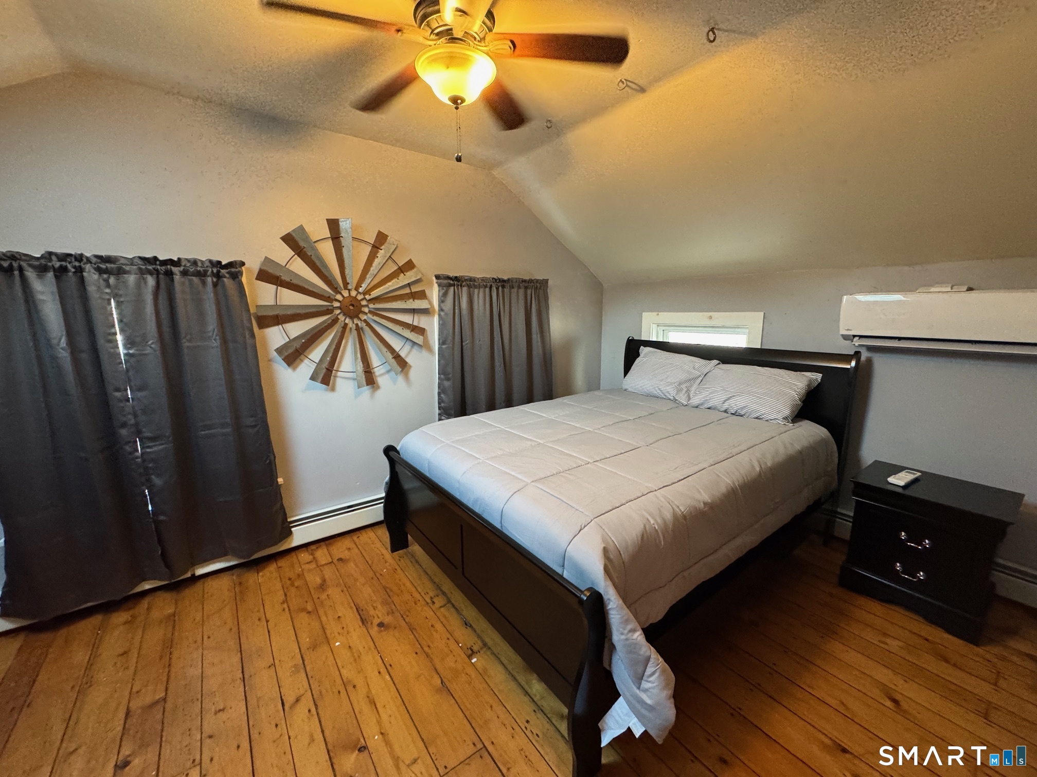 122 Broadway Norwich CT 06360
