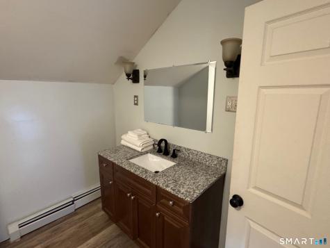 122 Broadway Norwich CT 06360