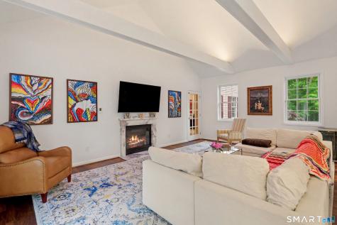 25-1 Macintosh Drive Oxford CT 06478