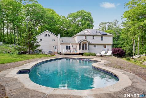 25-1 Macintosh Drive Oxford CT 06478
