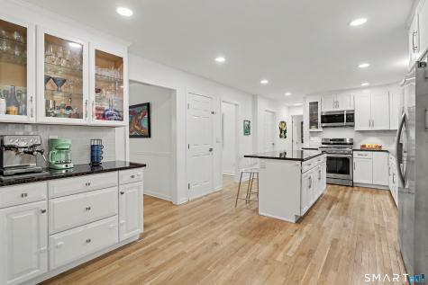 25-1 Macintosh Drive Oxford CT 06478