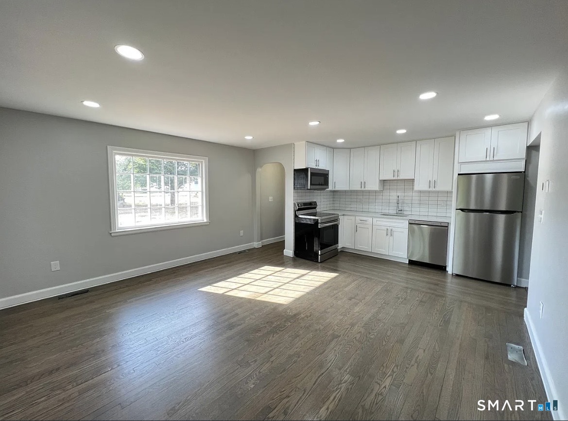 270 East Street Plainville CT 06062