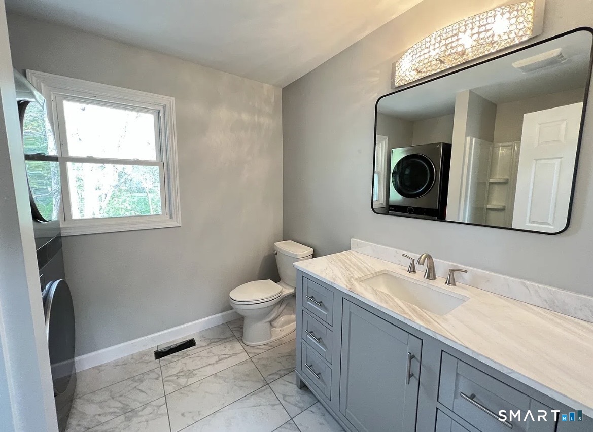 270 East Street Plainville CT 06062