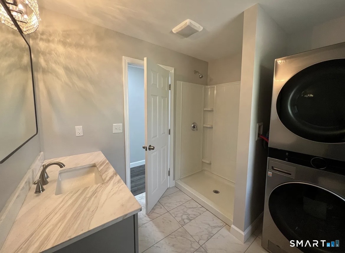 270 East Street Plainville CT 06062