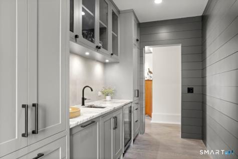329 Chestnut Hill Road Norwalk CT 06851