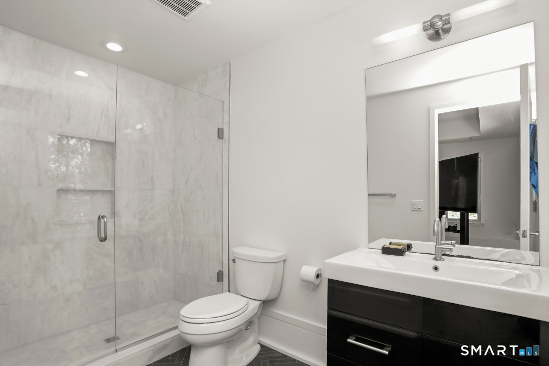329 Chestnut Hill Road Norwalk CT 06851