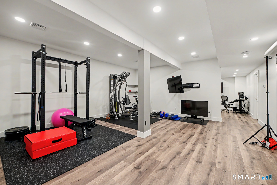 329 Chestnut Hill Road Norwalk CT 06851
