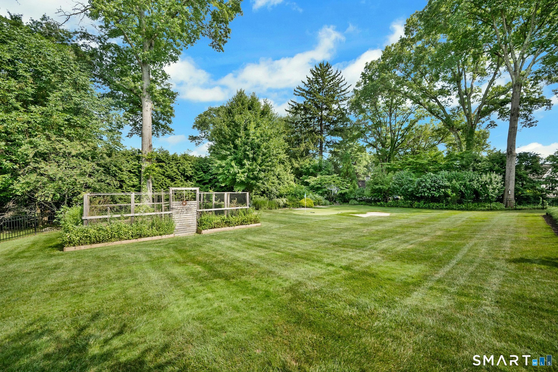 129 Emery East Drive Stamford CT 06902