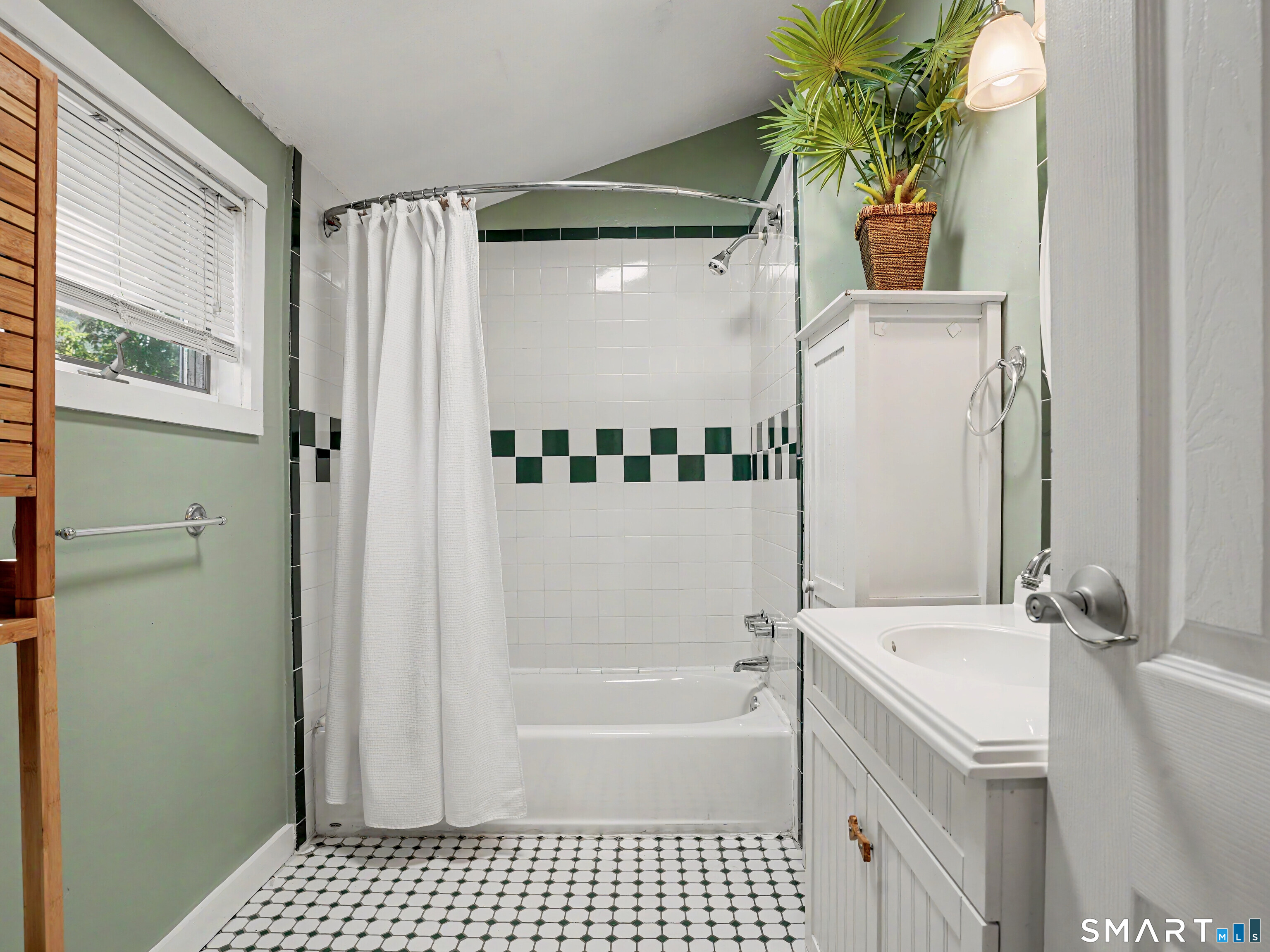 44 Wood Avenue Milford CT 06460