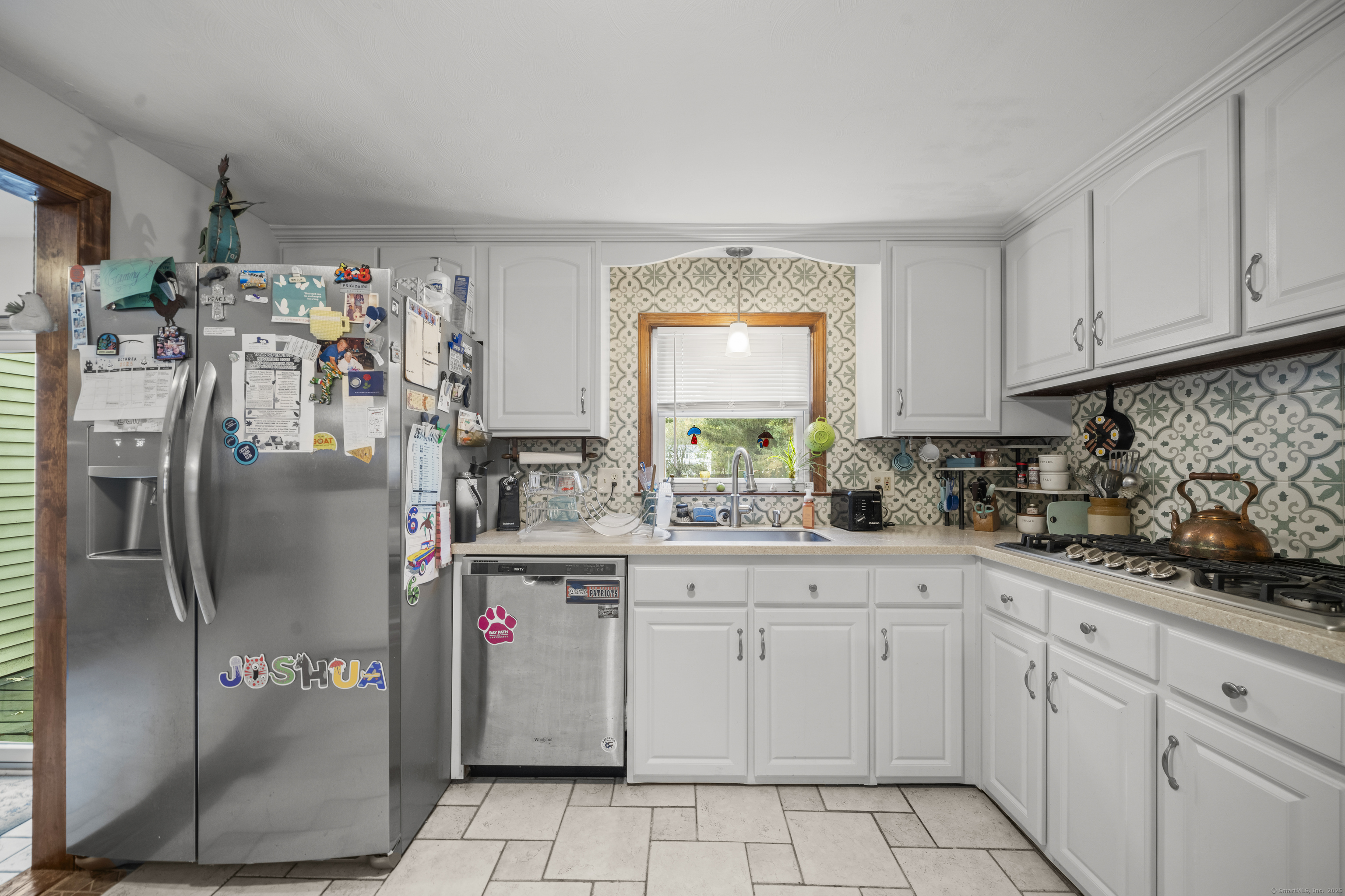 22 Saint Thomas Street Enfield CT 06082