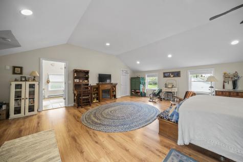 22 Saint Thomas Street Enfield CT 06082