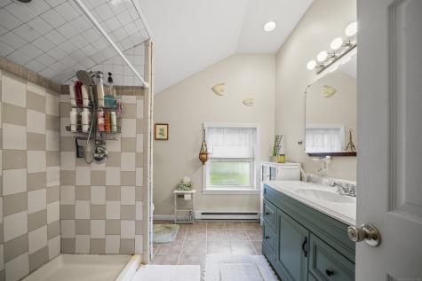 22 Saint Thomas Street Enfield CT 06082