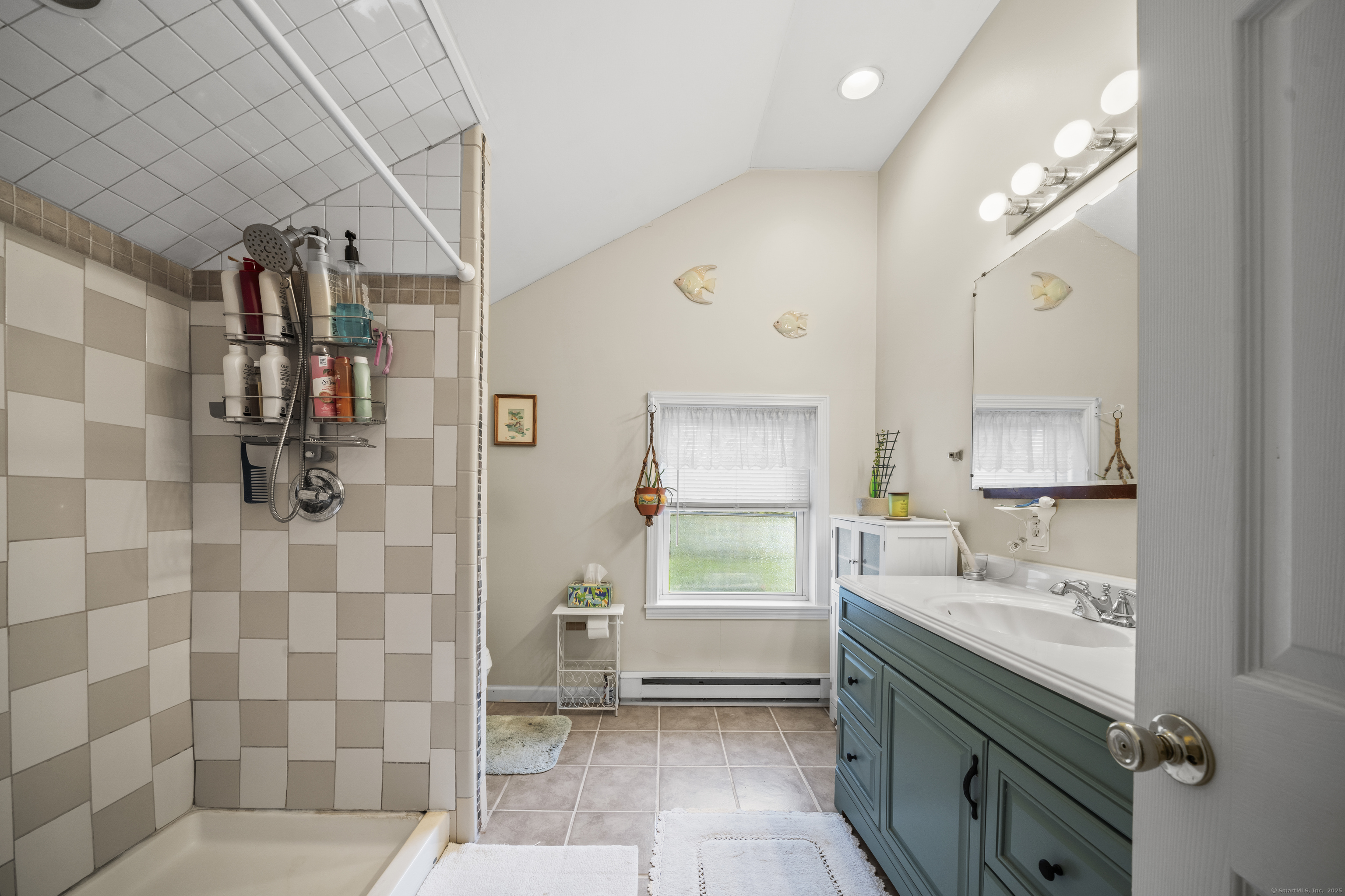 22 Saint Thomas Street Enfield CT 06082