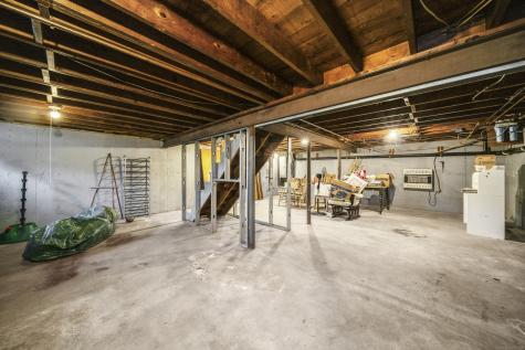 22 Saint Thomas Street Enfield CT 06082