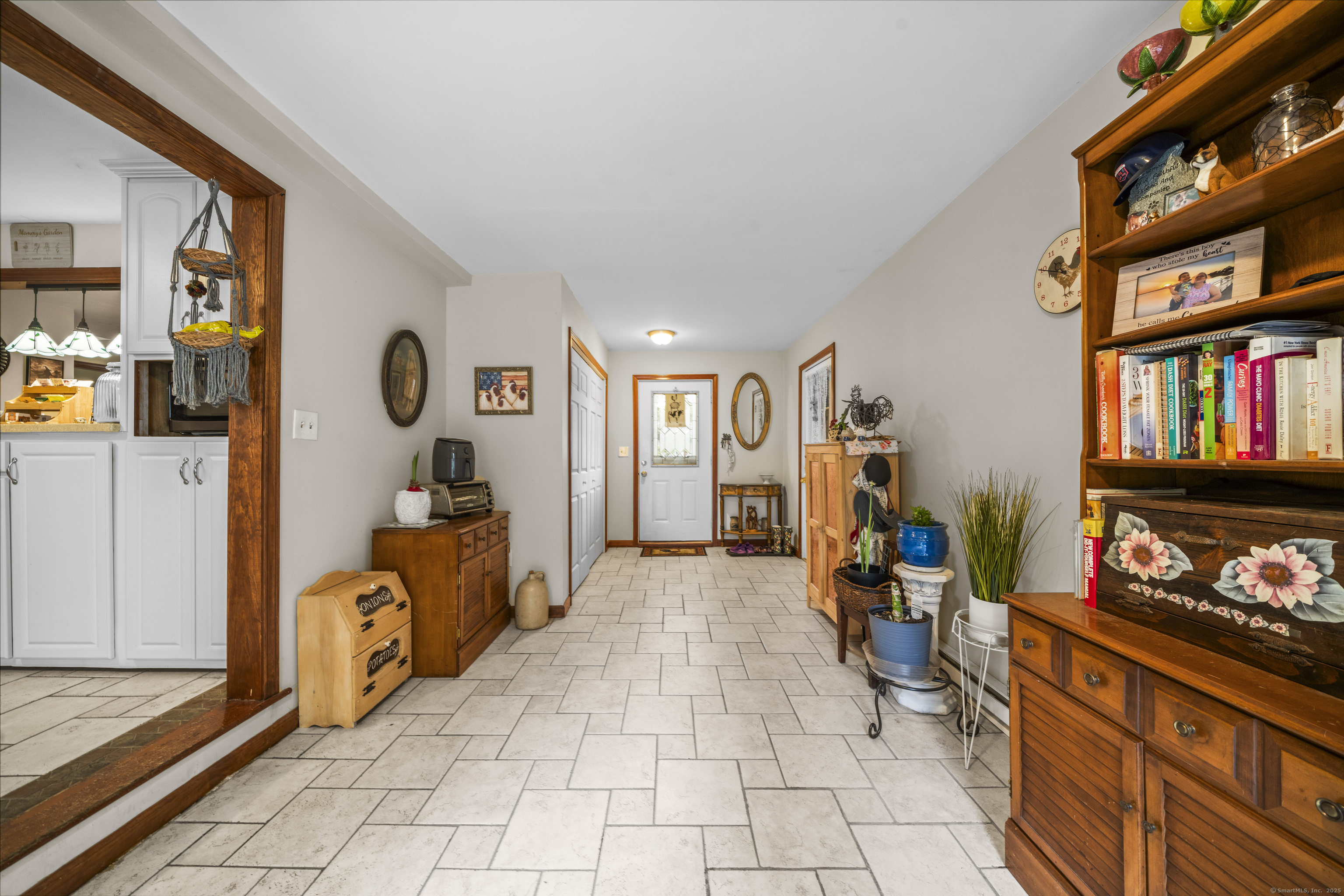 22 Saint Thomas Street Enfield CT 06082