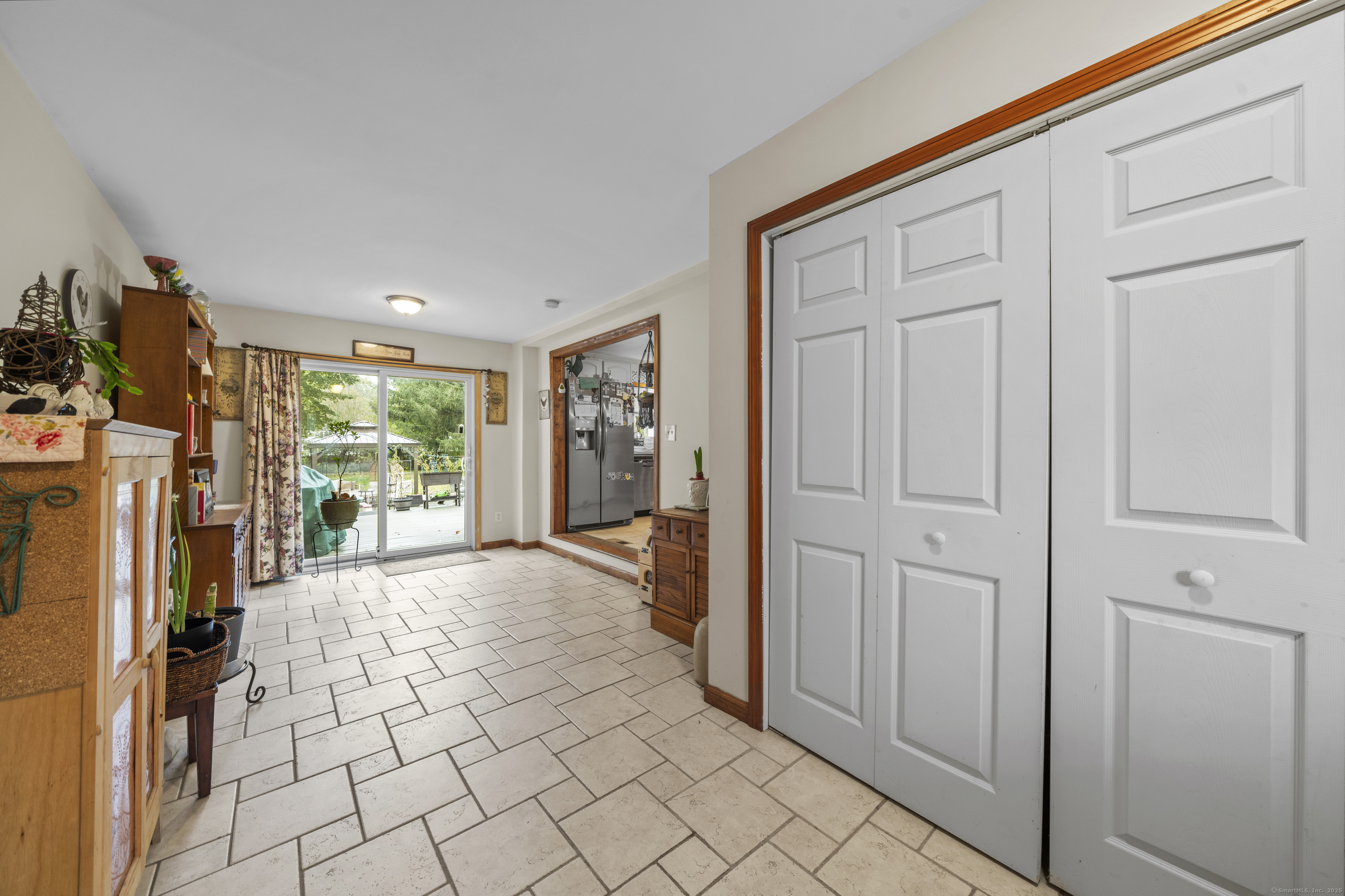 22 Saint Thomas Street Enfield CT 06082