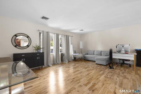 15 Inwood Drive Naugatuck CT 06770