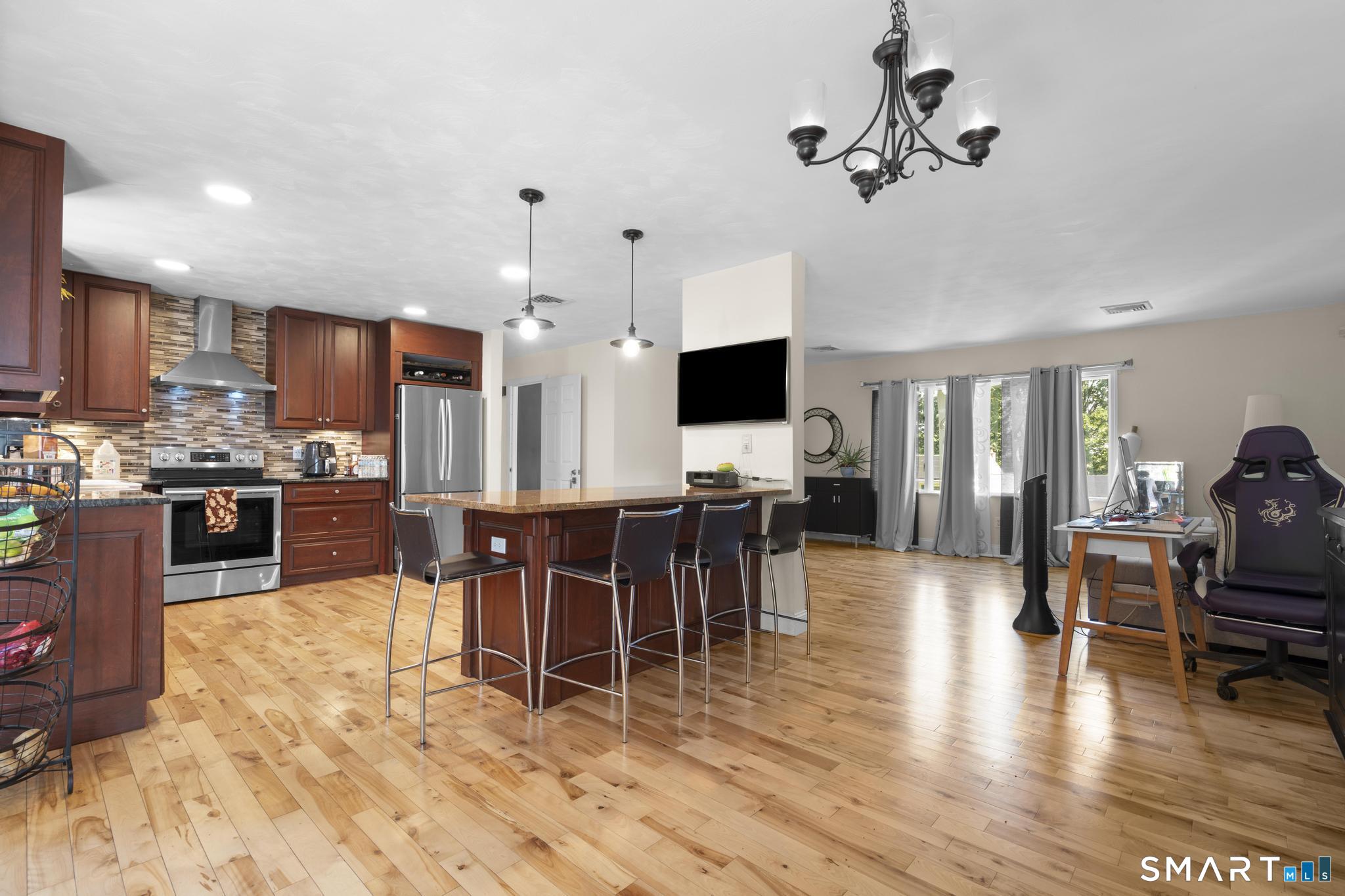 15 Inwood Drive Naugatuck CT 06770