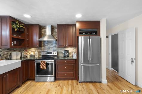 15 Inwood Drive Naugatuck CT 06770